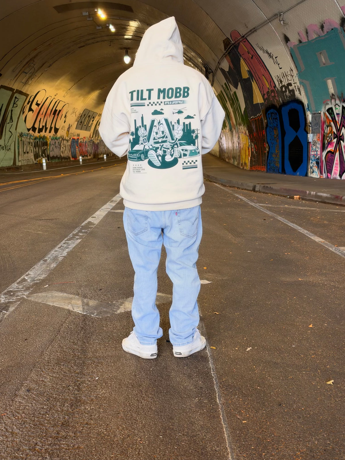 Tilt Hoddie