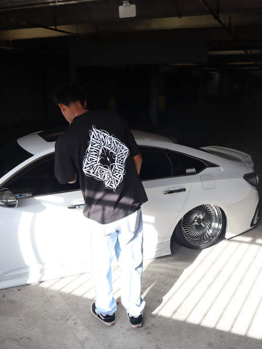 Look close tee